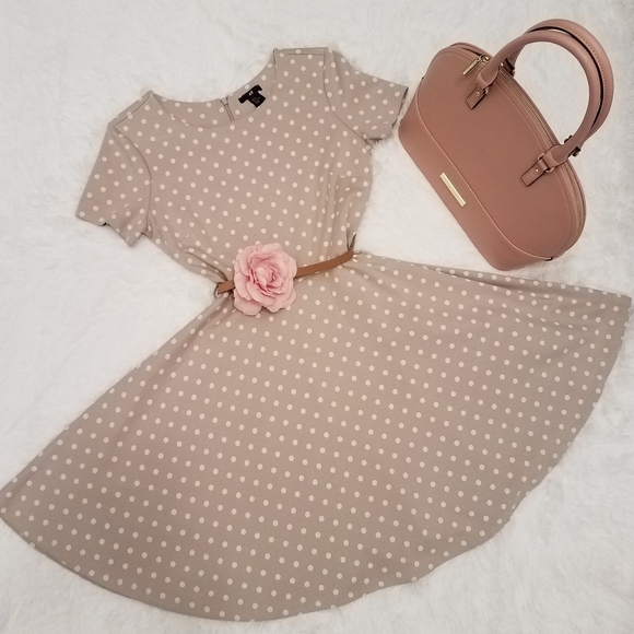 H & M - Picture 3 of 3